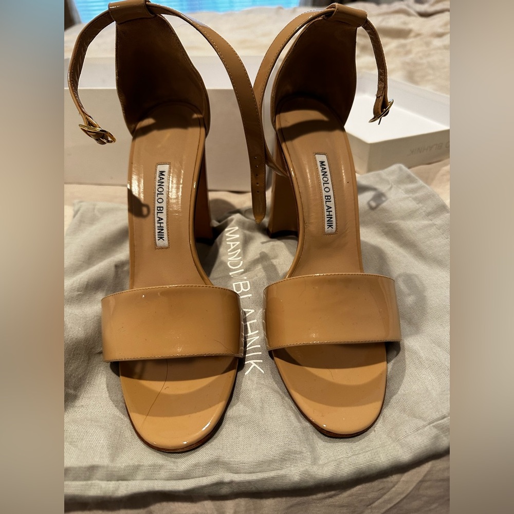 Manolo Blahnik, size 40 (us 10), nude block heel, 4”